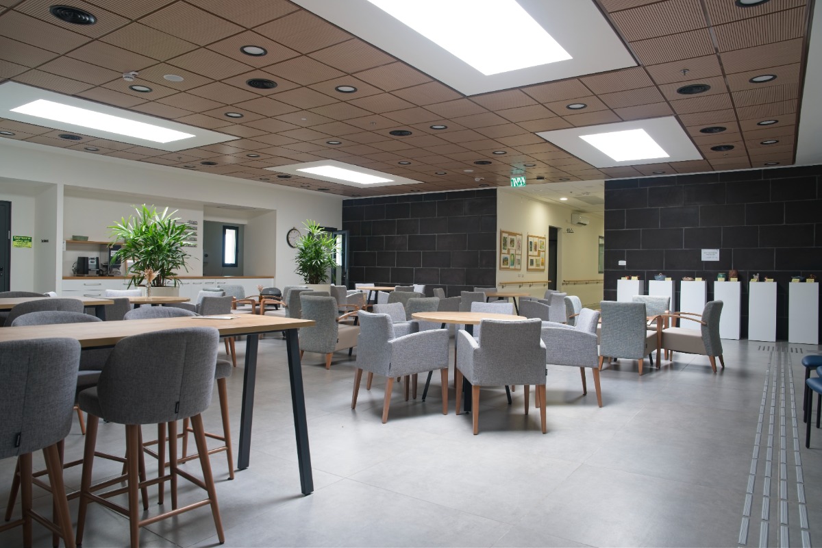 אשרינו נעים להכיר